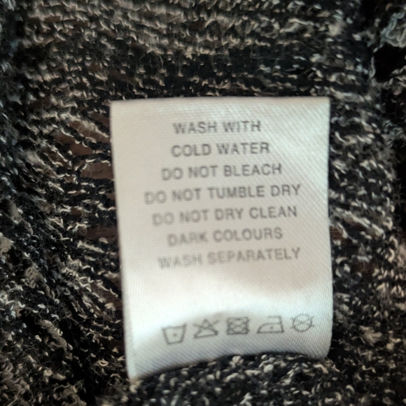 Crocheted Lace Tunic Top with Black Trim and Pocket - Picture 8 of 10